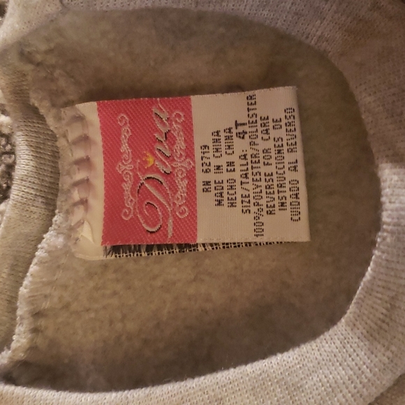 4T sweater - Picture 2 of 4